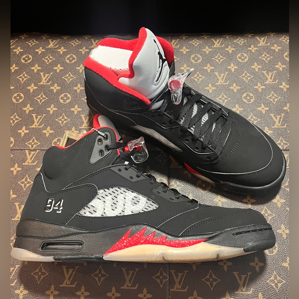 Nike x Supreme Air Jordan Retro 5 | Black/ Red | Size 11